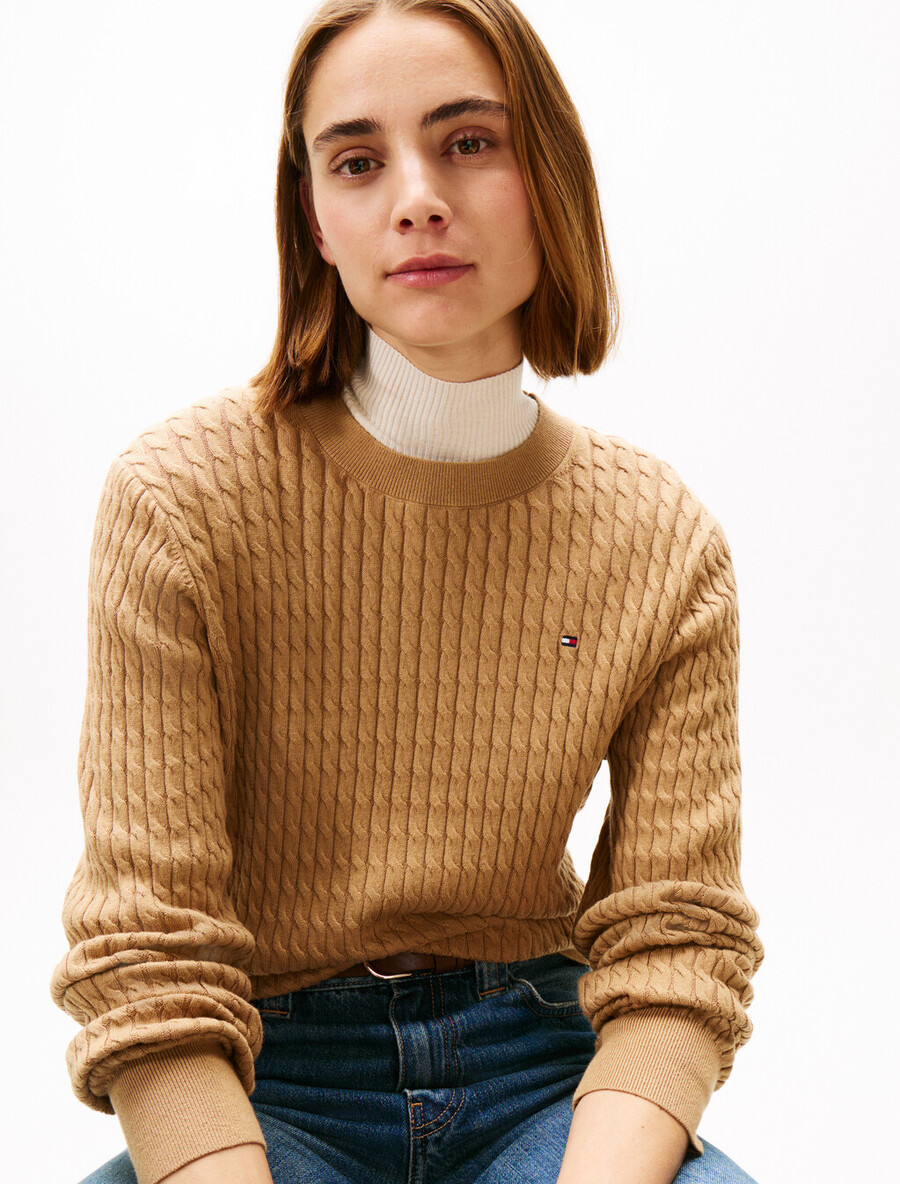 maglione girocollo in maglia a trecce sottili