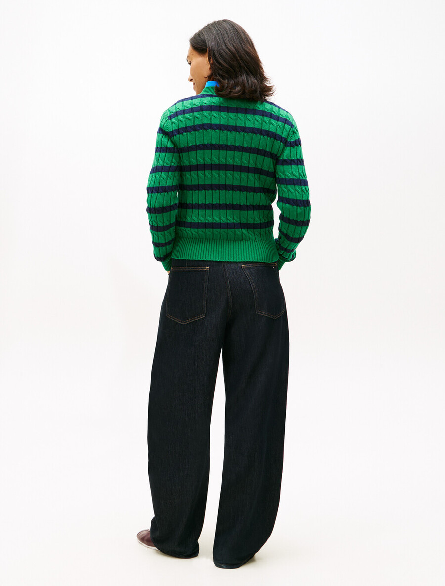 maglione girocollo in maglia a trecce