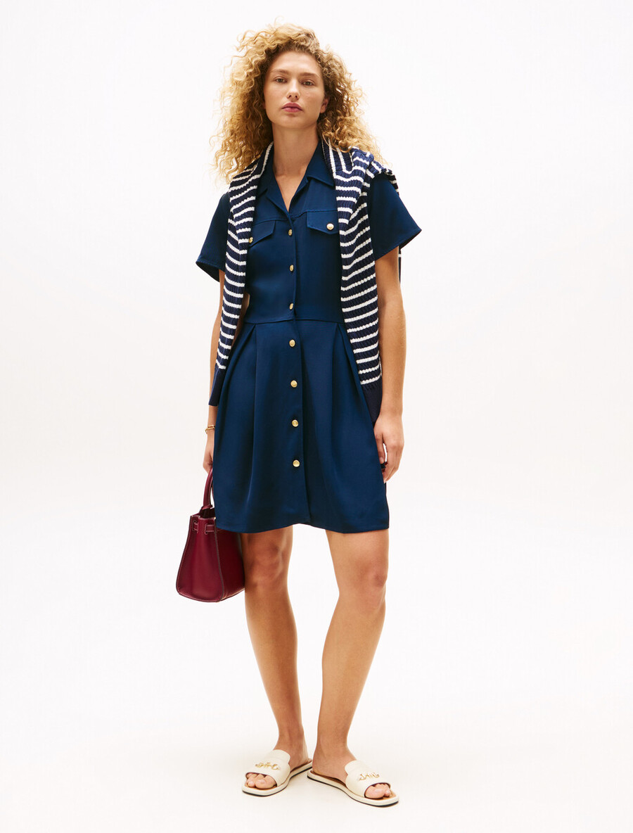mini abito aderente e svasato in twill di viscosa