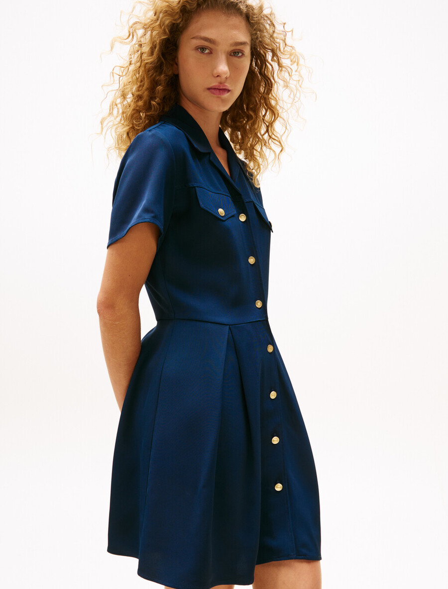 mini abito aderente e svasato in twill di viscosa