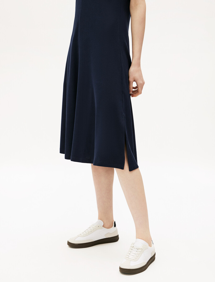 abito midi in lyocell con scollo aperto in stile asiatico