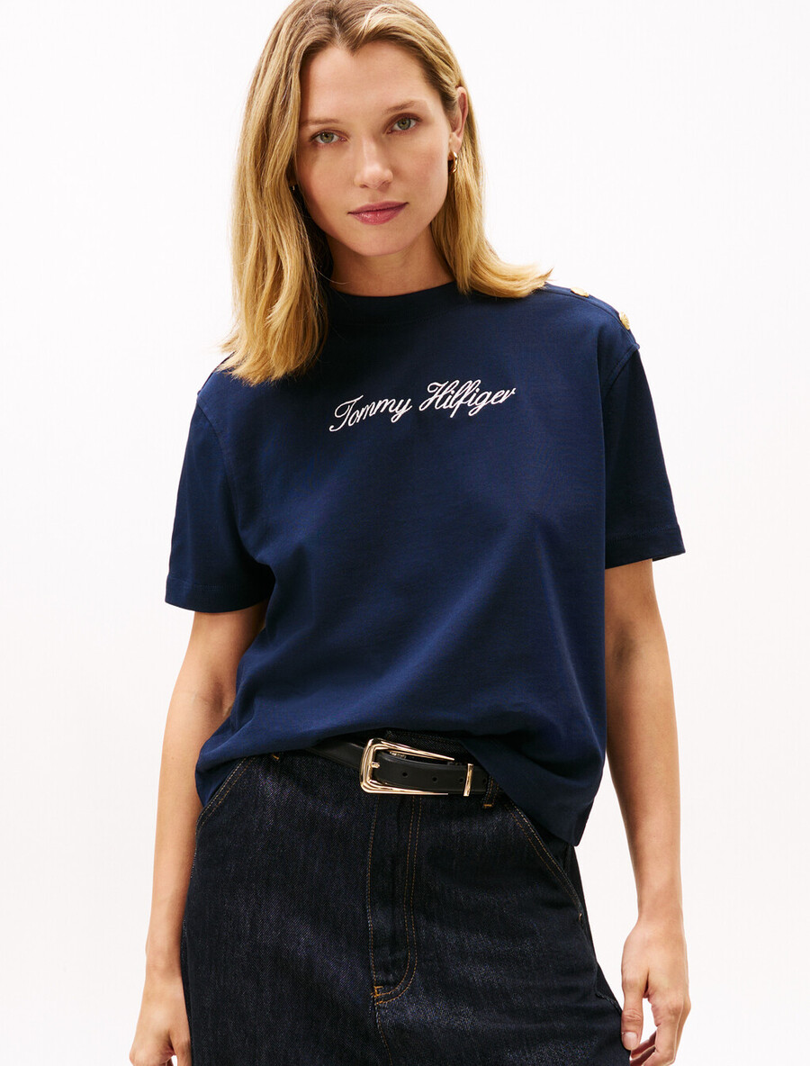 t-shirt rilassata con ricamo del logo sui bottoni color oro