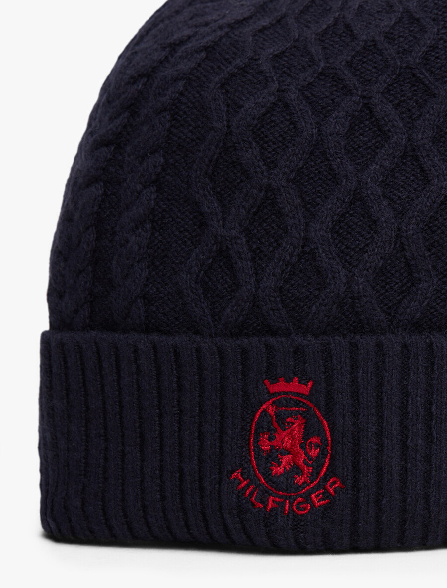 berretto in maglia a trecce th crest