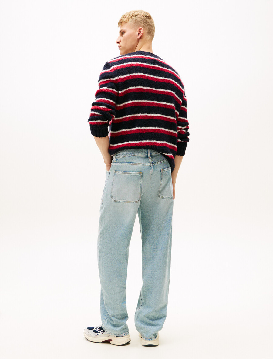 jeans rilassati da lavoratore