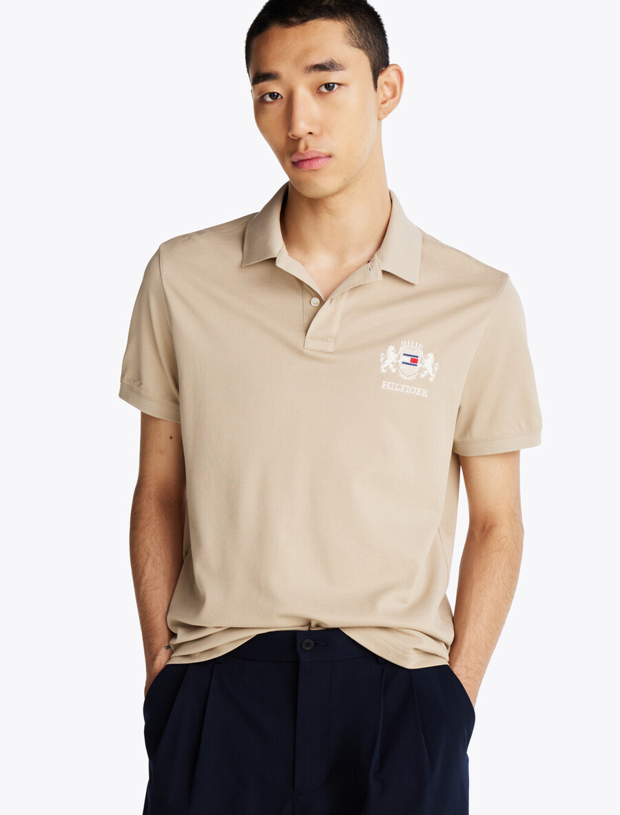 polo con ricamo del logo vestibilità regolare