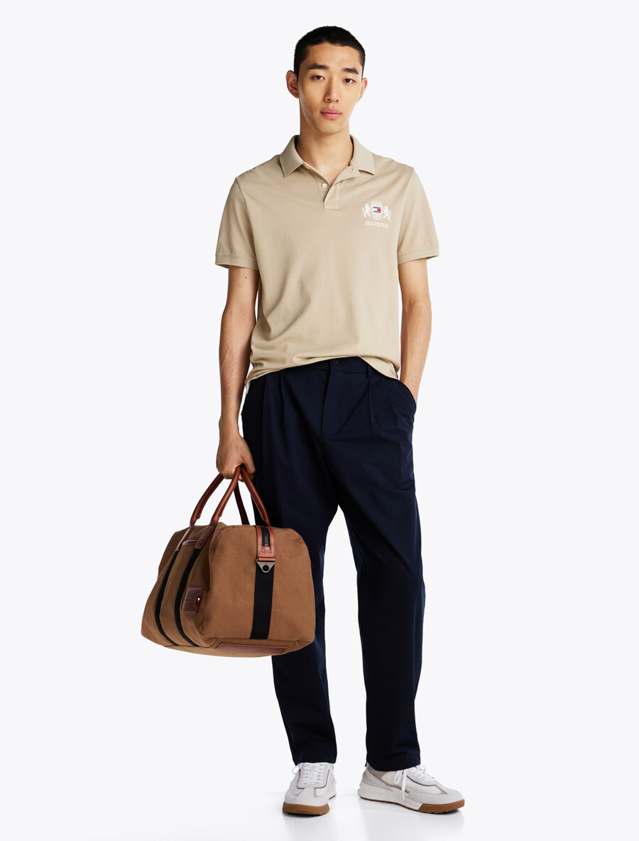 polo con ricamo del logo vestibilità regolare