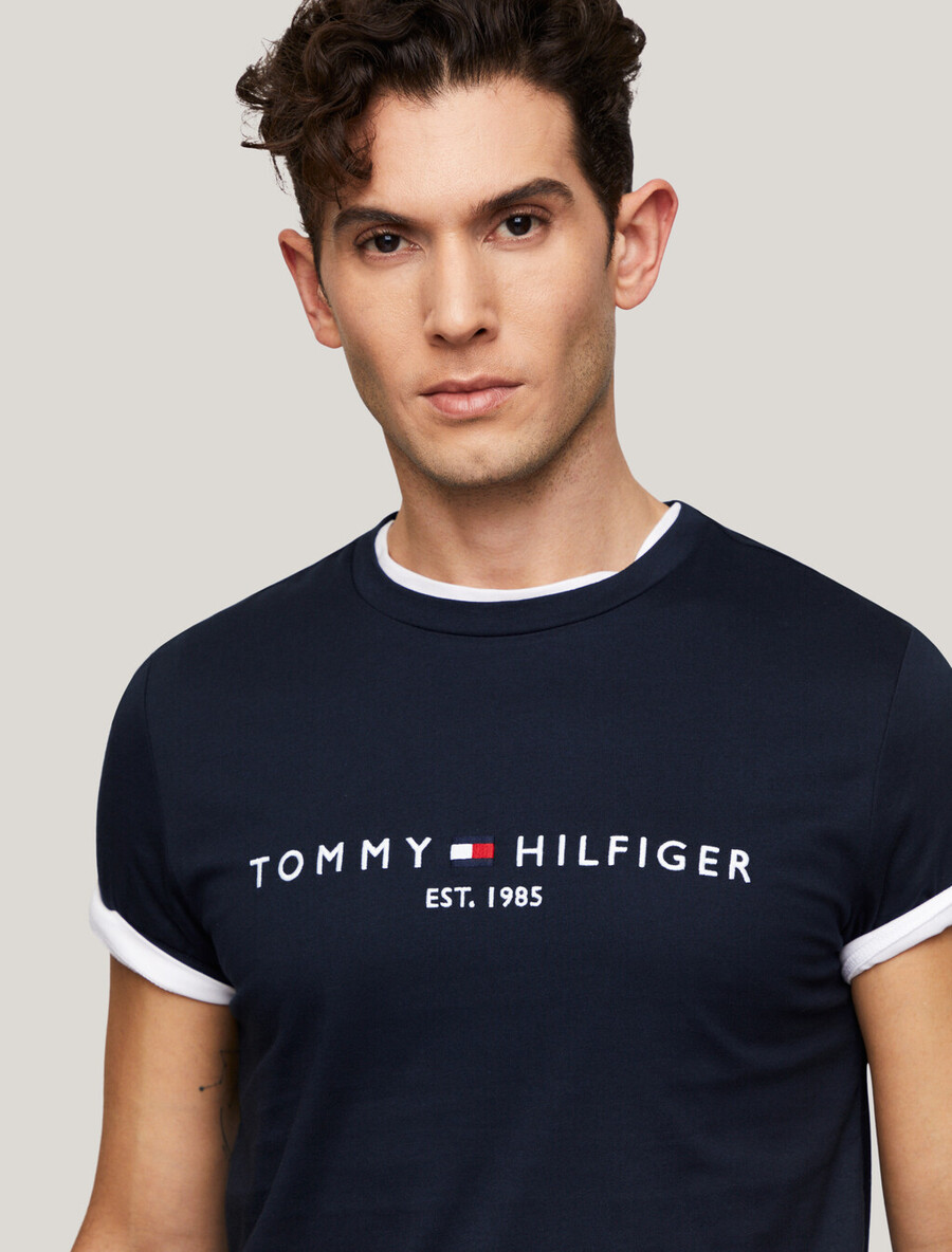 maglietta con logo tommy core