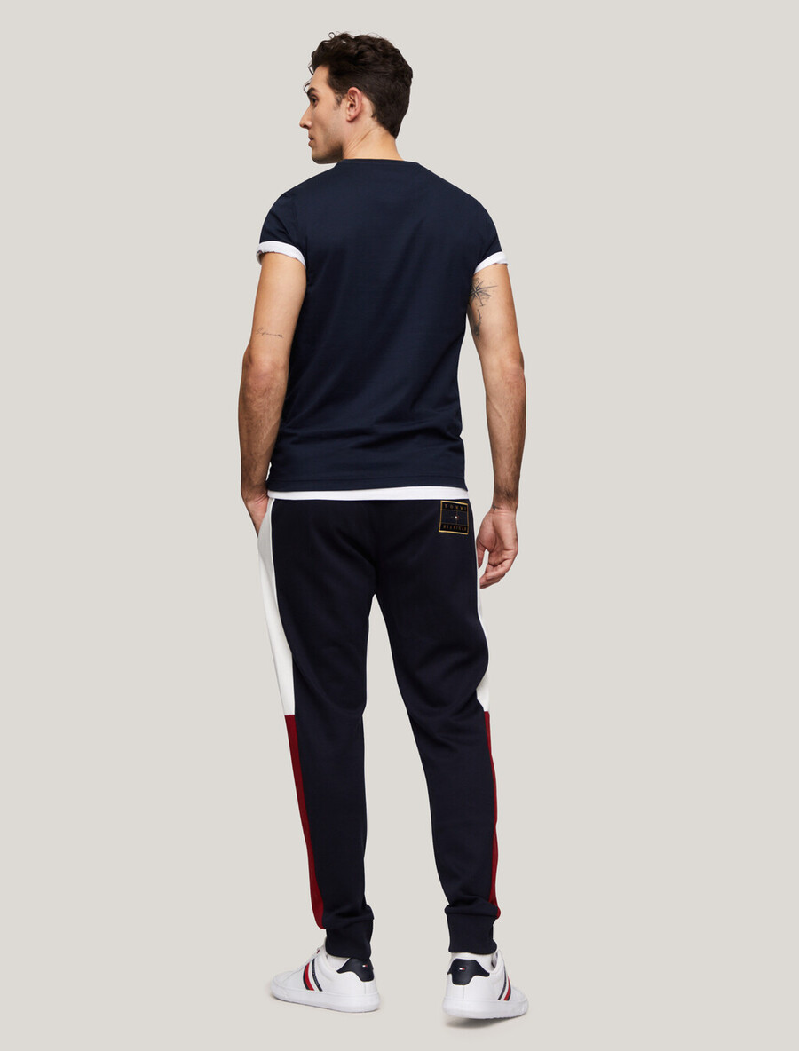 maglietta con logo tommy core