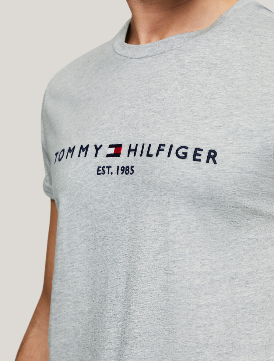 maglietta con logo tommy core