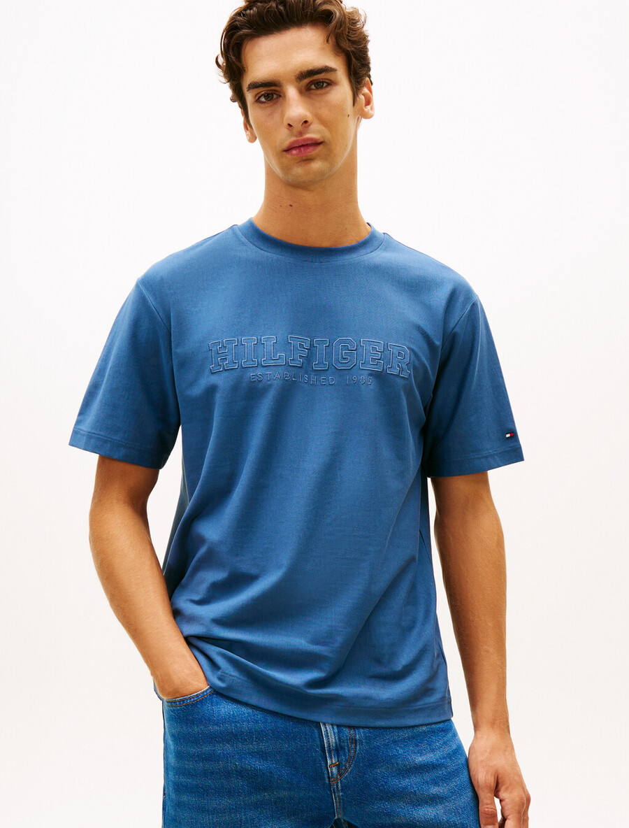 t-shirt girocollo rilassata con ricamo del logo