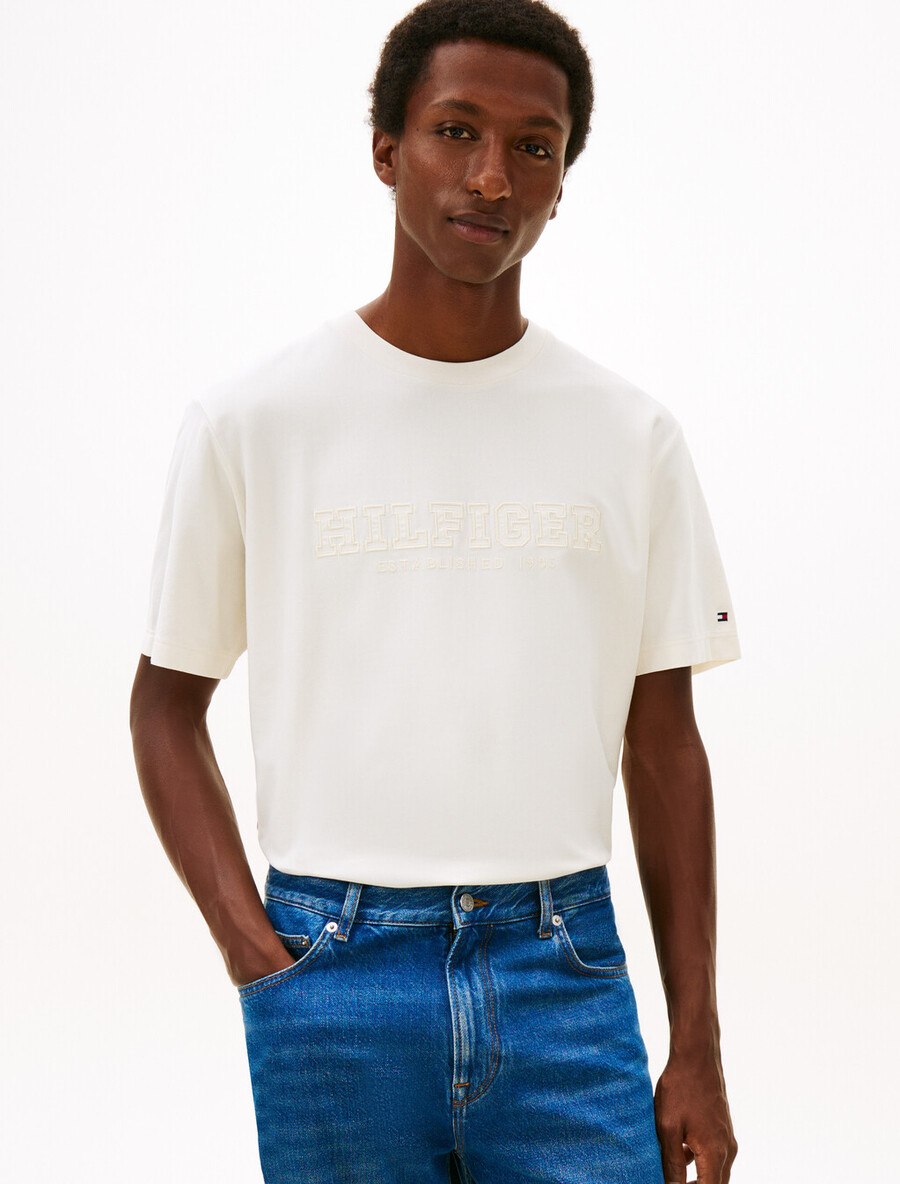 t-shirt girocollo rilassata con ricamo del logo