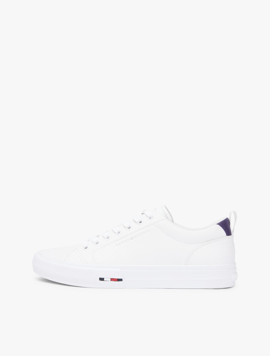 sneakers in pelle con intersuola a contrasto e stampa goffrata